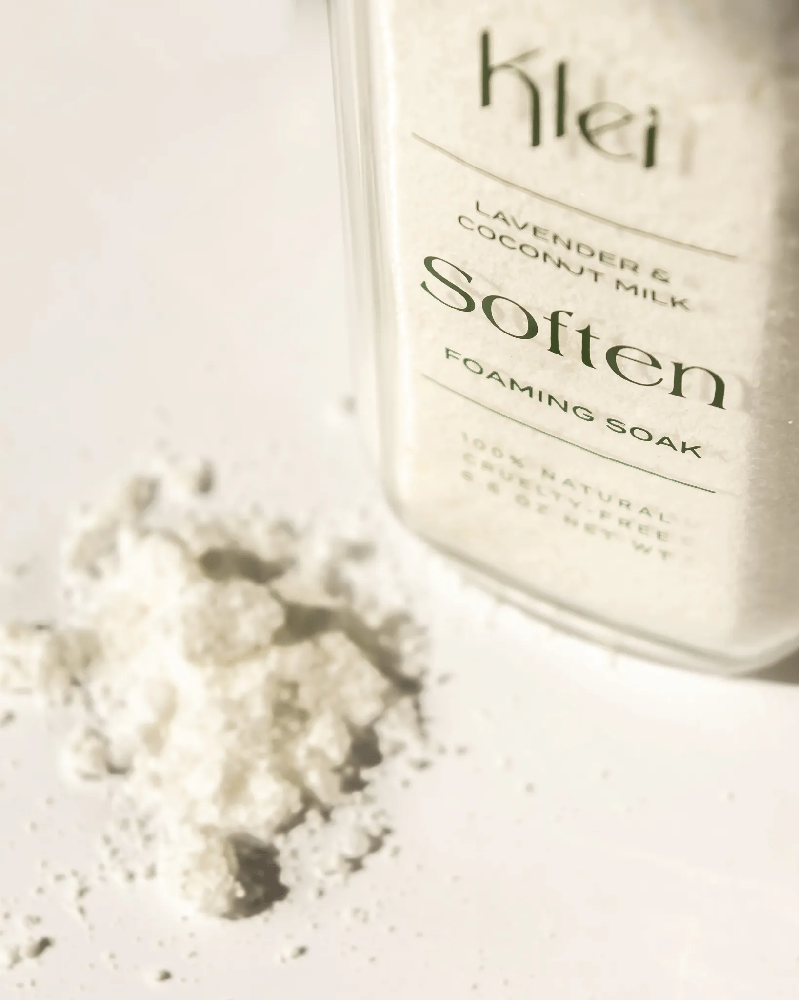 Soften Coconut Milk & Lavender Foaming Bath Soak